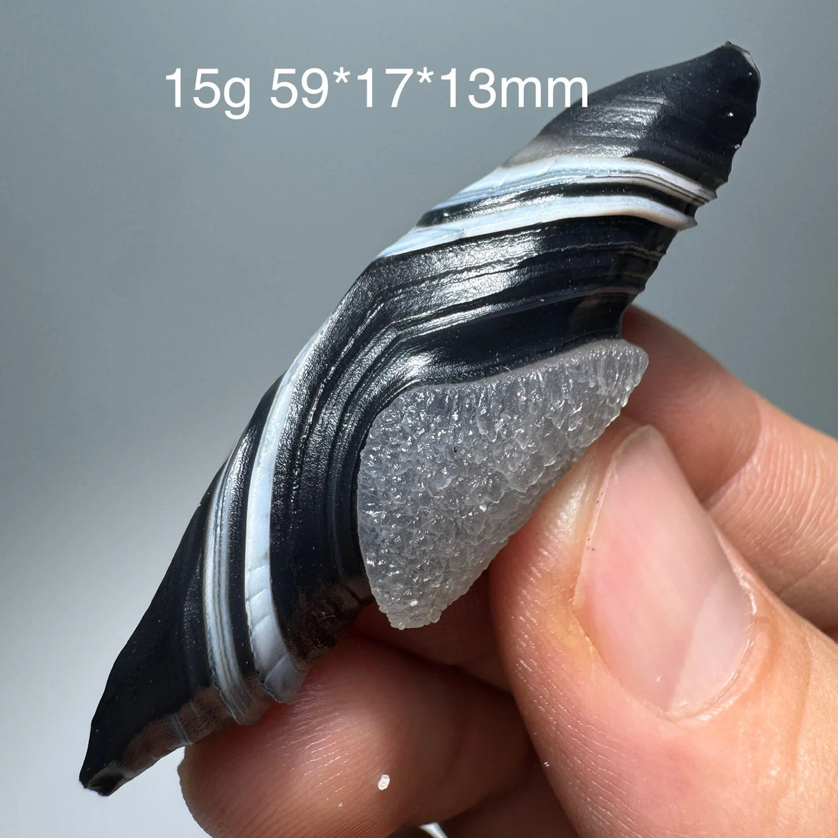 Natural Black Agate Mineral Specimen Energy Crystal Geode Healing Witchcraft Raw Stone Meditation Stick Halloween Decor BM1-33