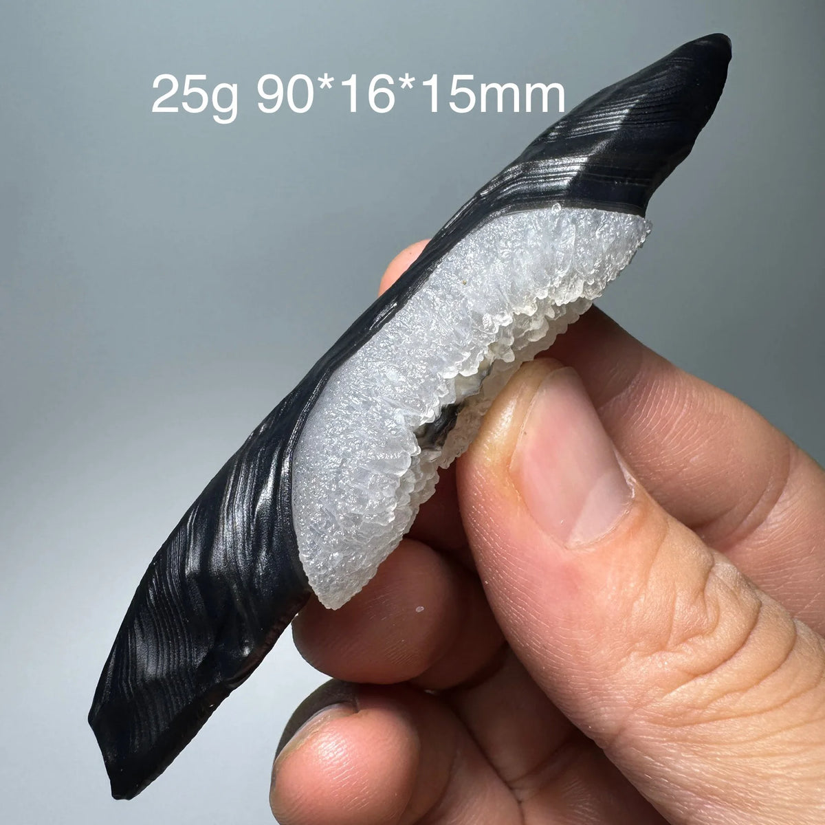 Natural Black Agate Mineral Specimen Energy Crystal Geode Healing Witchcraft Raw Stone Meditation Stick Halloween Decor BM1-33