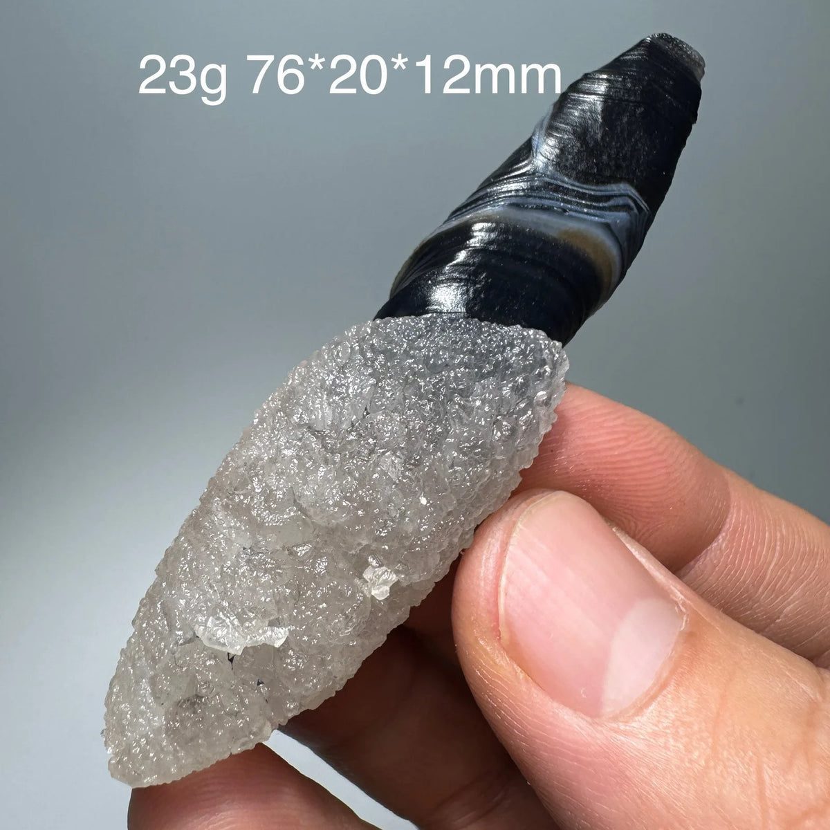 Natural Black Agate Mineral Specimen Energy Crystal Geode Healing Witchcraft Raw Stone Meditation Stick Halloween Decor BM1-33