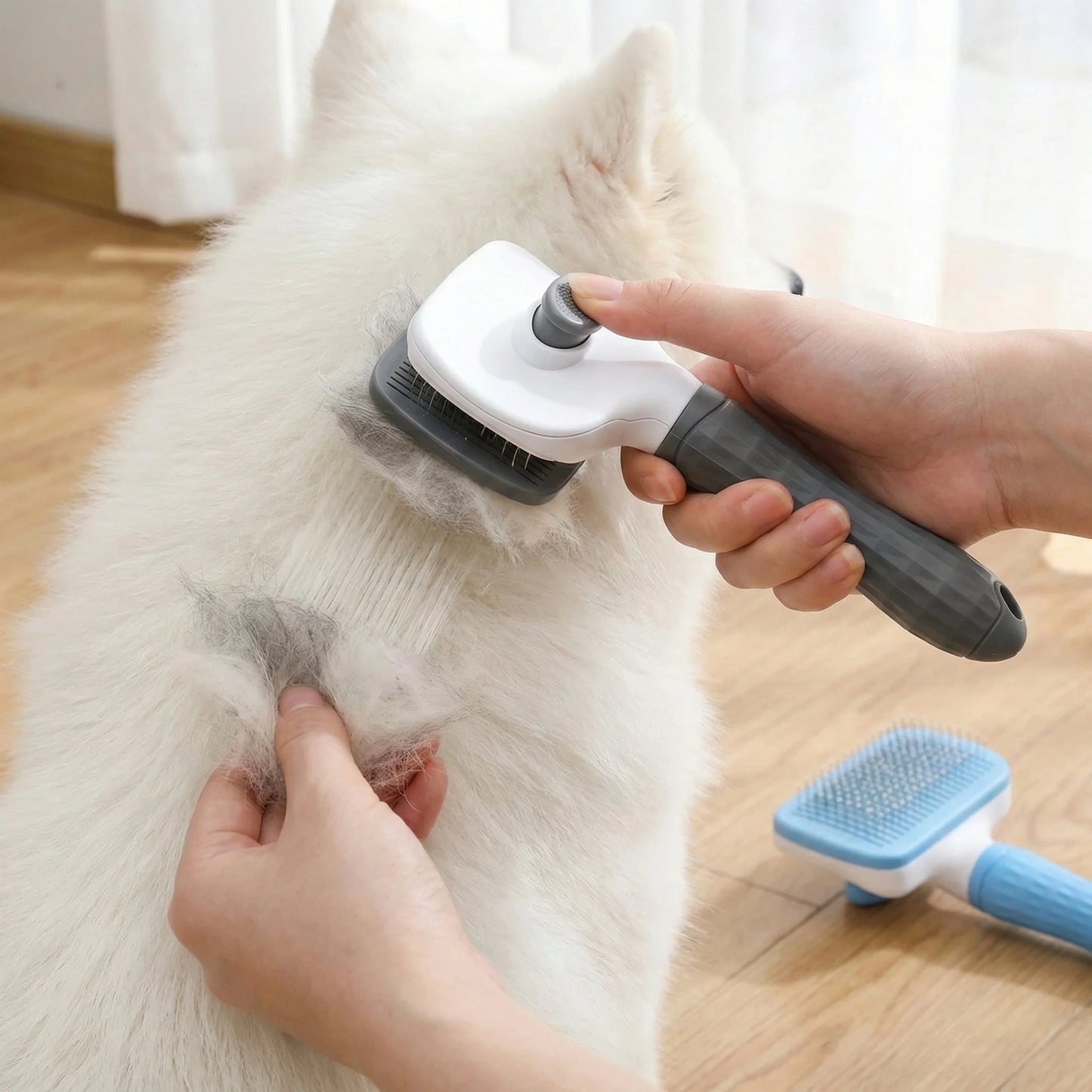 Dual-Use Pet Grooming Brush Self-Cleaning Slicker Comb With Ergonomic Handle