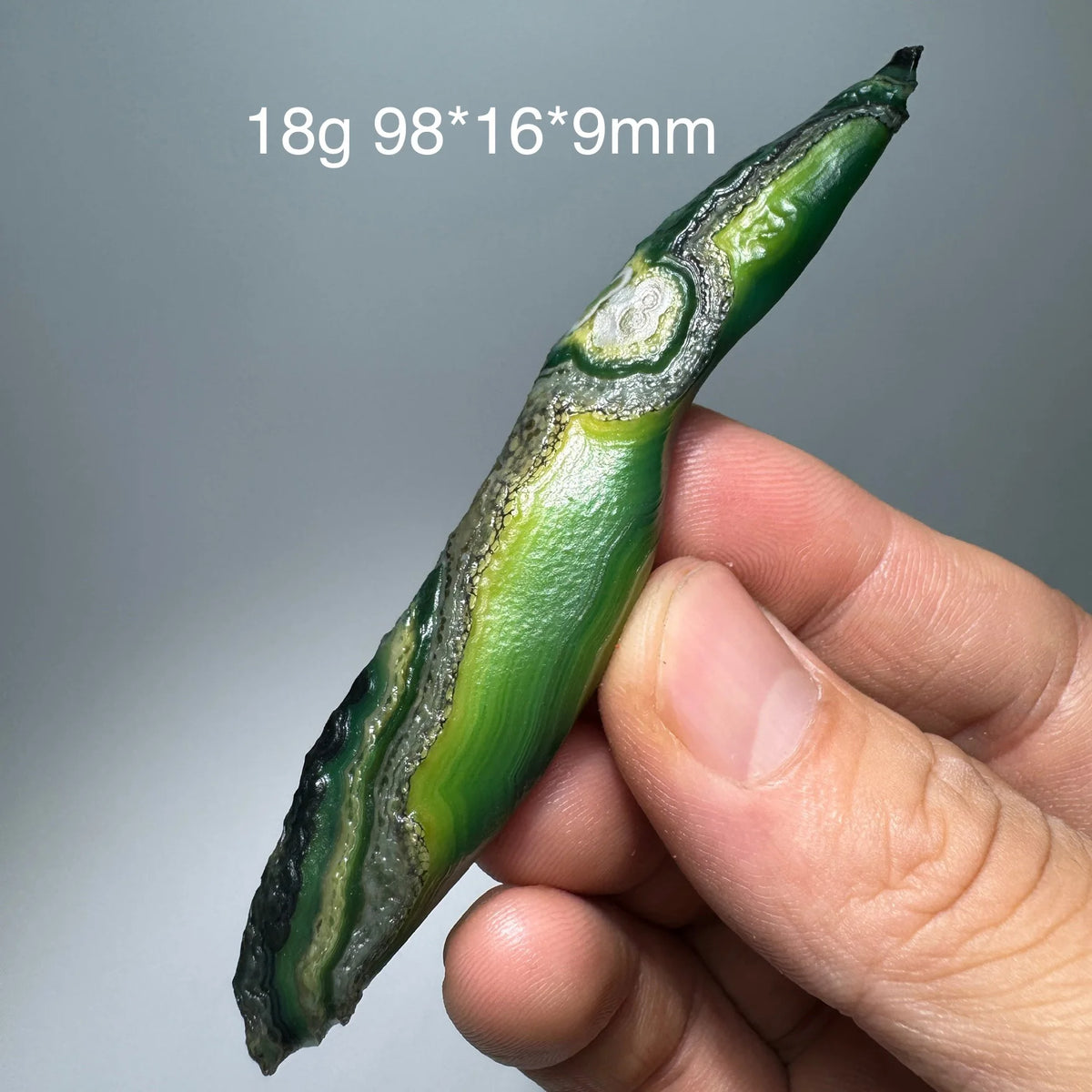 Natural Black Agate Mineral Specimen Energy Crystal Geode Healing Witchcraft Raw Stone Meditation Stick Halloween Decor BM1-33